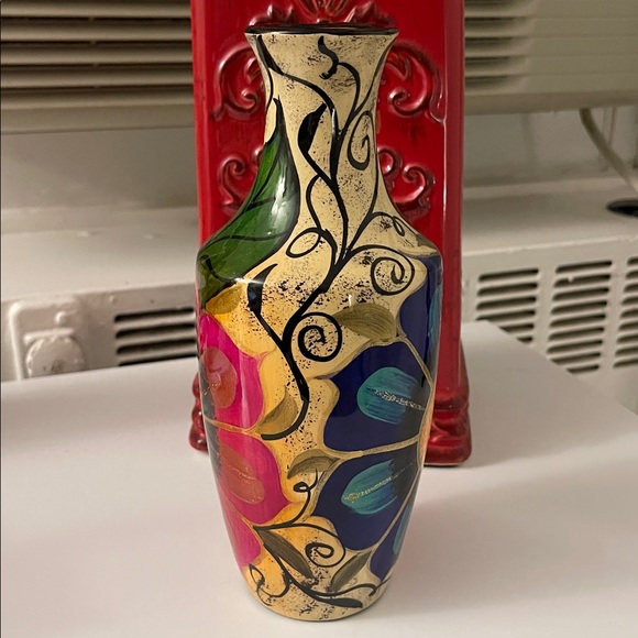 Handcrafted vintage Talavera Floral Vase - Picture 4 of 7